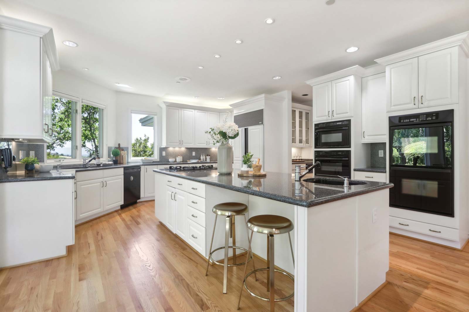 Fremont custom home spacious chef's kitchen